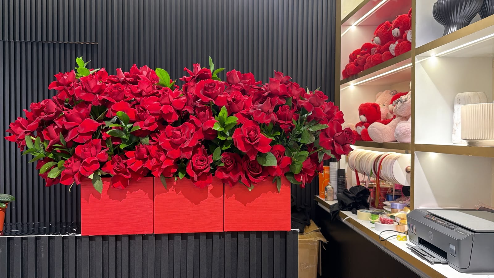 Red Rose Square Box Arrangement Dubai